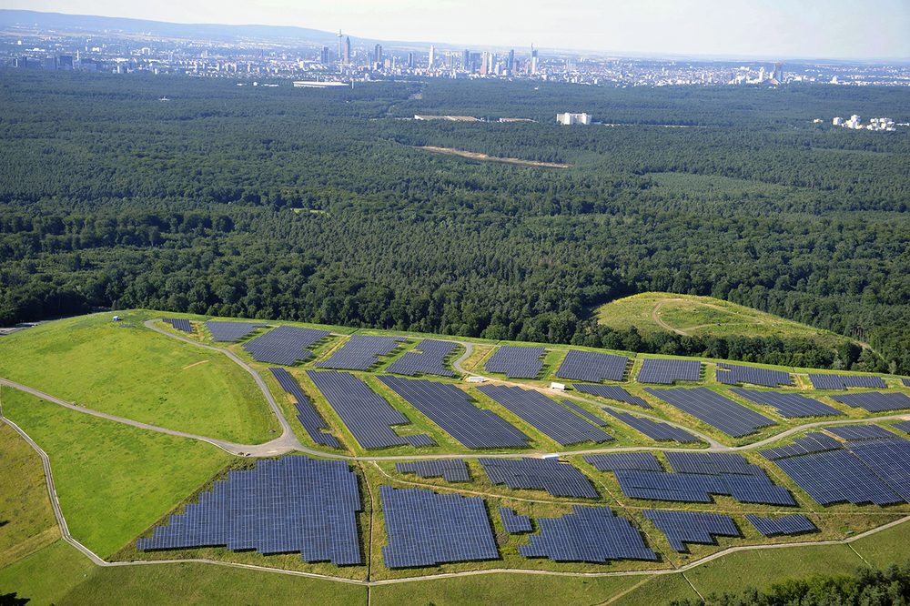 Nachhaltigkeit mit Hilfe des Rhein-Main-Solarparks (RMS GmbH)